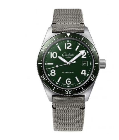 Glashütte Original SeaQ Date Stainless Steel Green Textile Folding Replica Watch 1-39-11-13-83-08