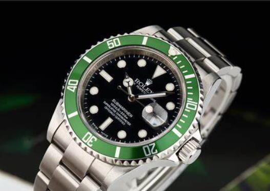 Rolex Submariner Black Dial 16610LV-93250 Copy Watch