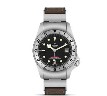 Replica Watch New TUDOR Black Bay P01 Swiss Dive Watch - m70150-0001 black dial brown leather strap