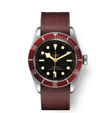 Tudor BLACK BAY replica watch m79230r-0009 41 mm steel case Burgundy fabric strap